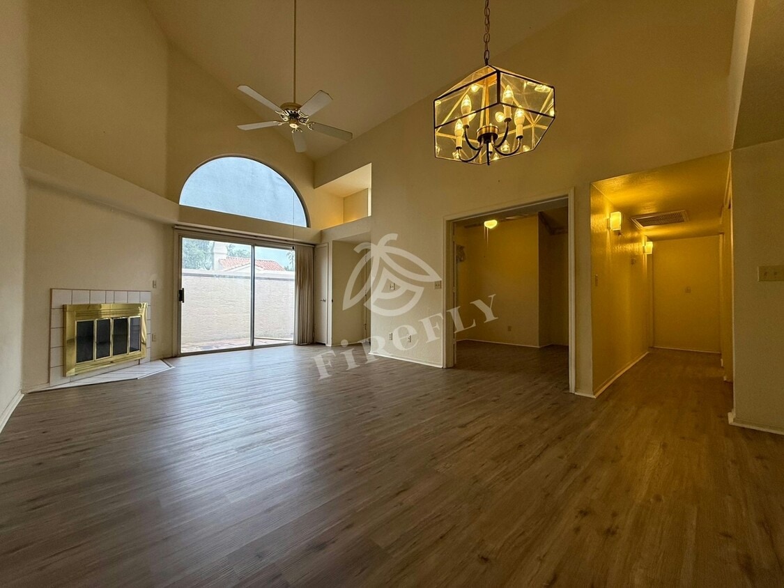 Photo - 1111 West Summit Place, Unit 73