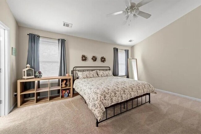 Foto del edificio - 8805 Penbrooke Ct