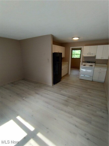 Foto del edificio - 31 1/2 Elm Street Unit C2