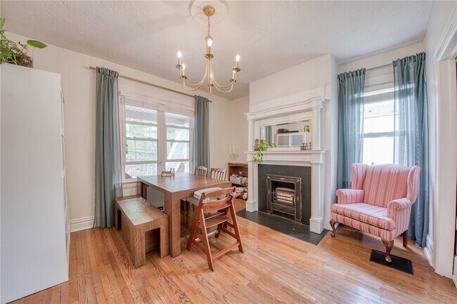 Foto del edificio - 911 Nevin Ave