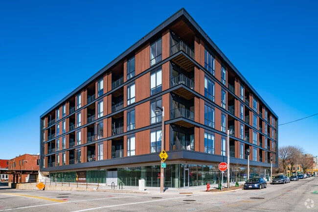 Building Photo - The Quin