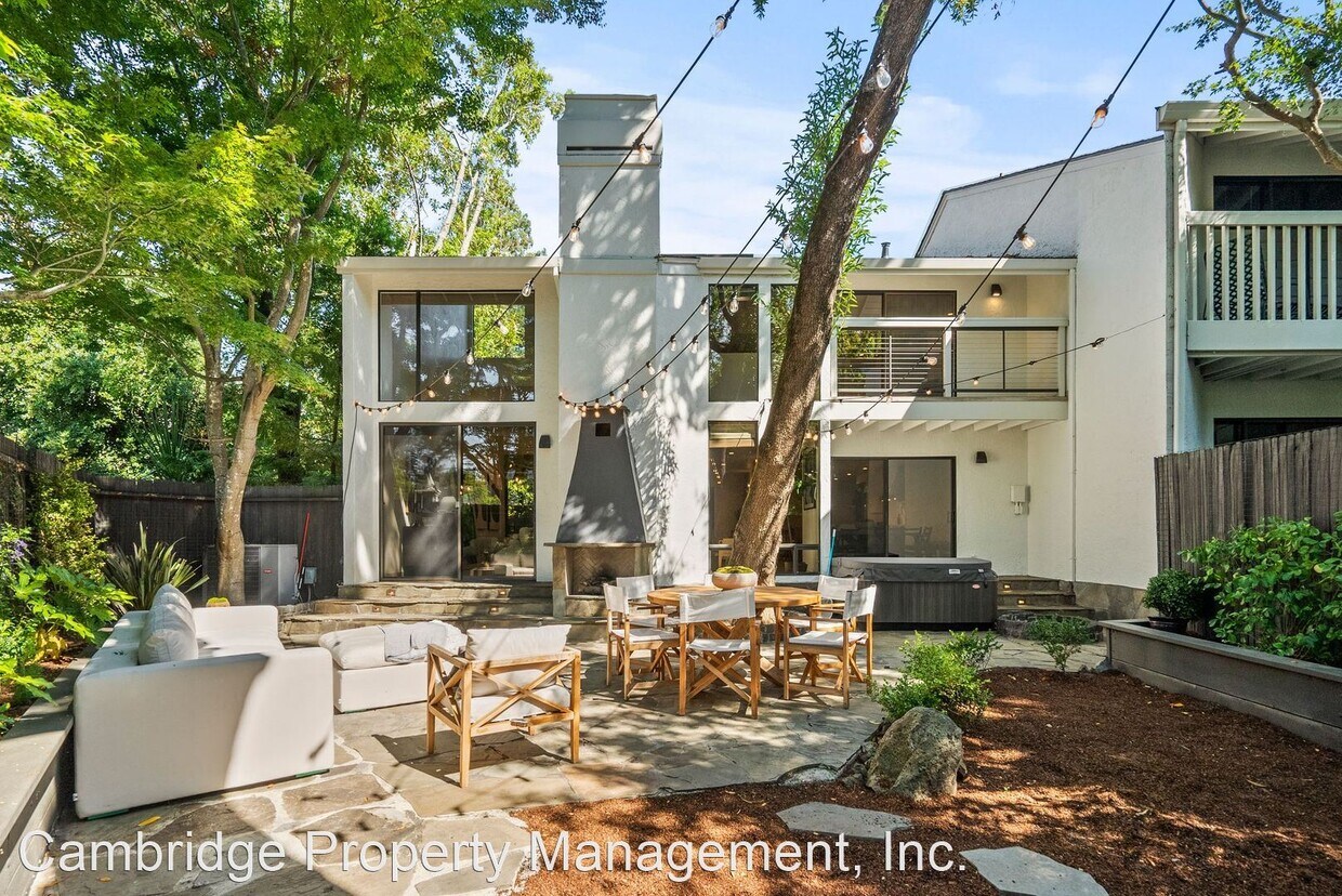 Primary Photo - 2 br, 2.5 bath House - 37 Baywood