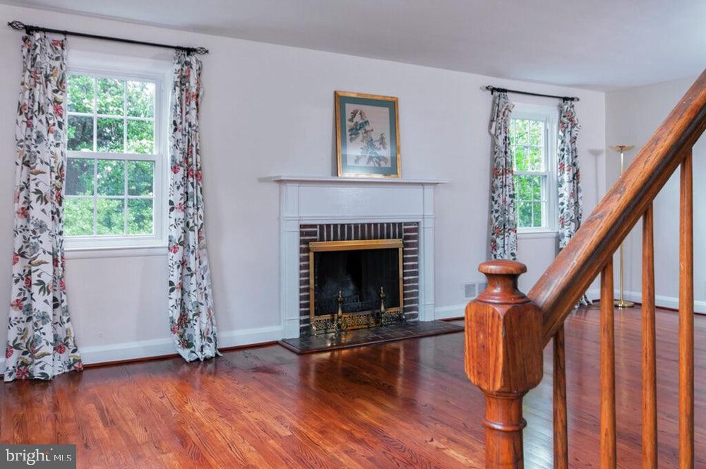 Primary Photo - 53 Belmore Rd