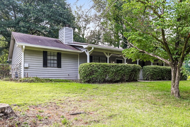 Building Photo - 4114 Red Laurel Way SW