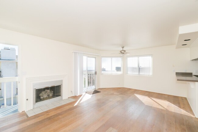 Building Photo - w22144