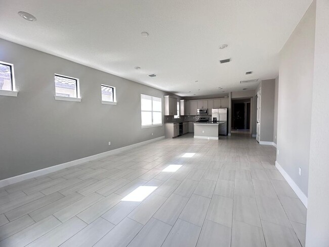 Building Photo - 4016 Basket Oak Cir