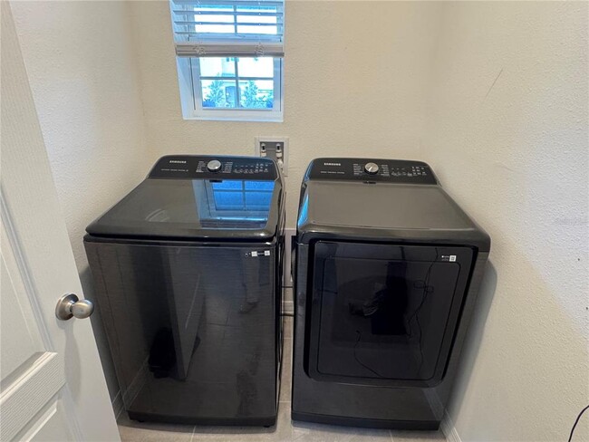 Foto del edificio - 1780 Walnut Crk Dr