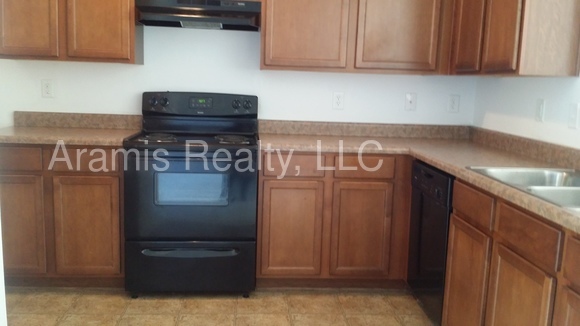 Building Photo - 2847 Laurel Ridge Cir