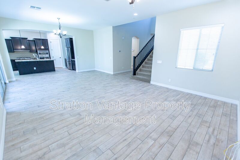 Primary Photo - 2883 E Ebony Dr