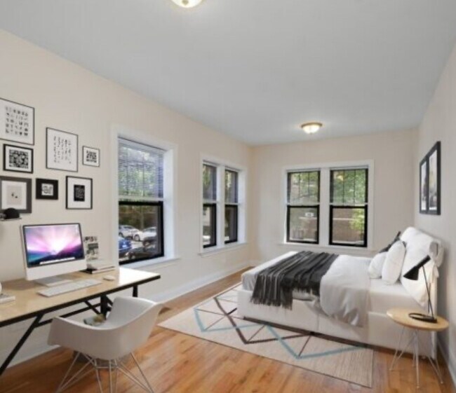 Foto del edificio - 656 W Cornelia Ave