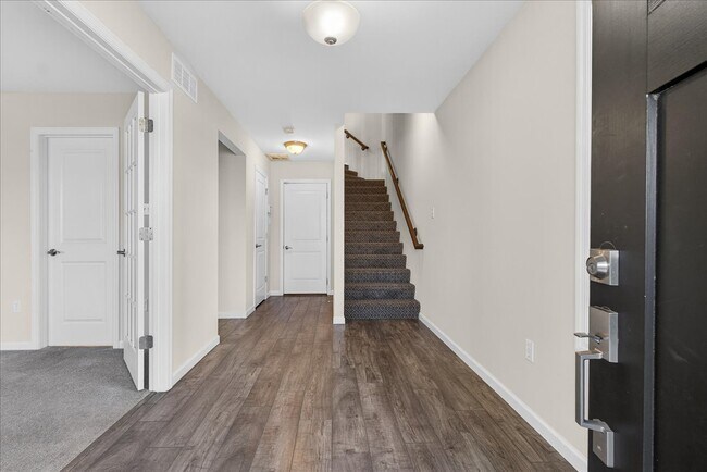 Foto del edificio - 8014 Townes Wy