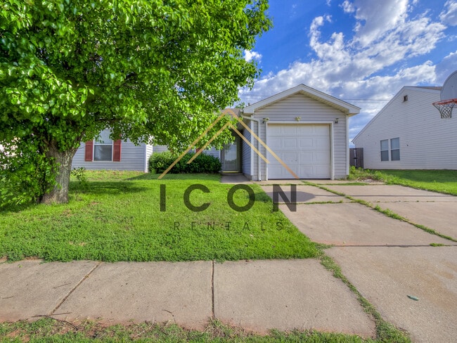 Building Photo - 10477 Aberdeen Dr
