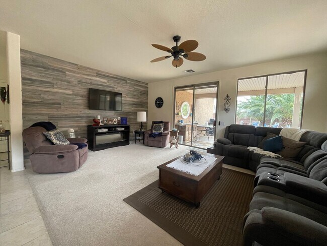 Foto del edificio - Gorgeous Rental! Move In Special! 1/2 Off ...