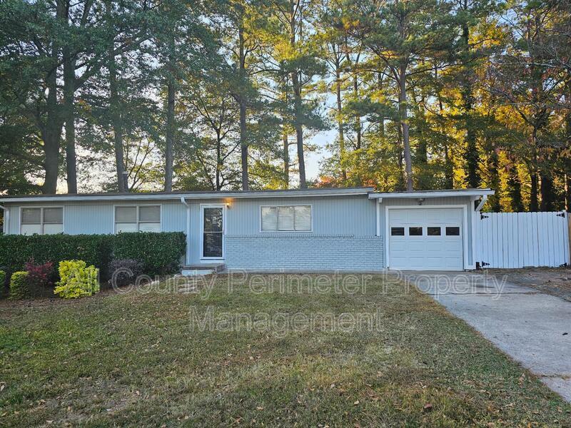 Primary Photo - 3174 Laventure Dr