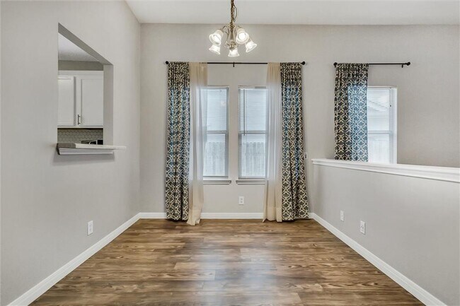 Building Photo - 1706 Royal Ascot Dr