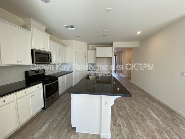 Building Photo - 2898 Tostalinda Dr
