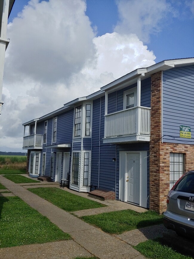 Building Photo - 118 Oak Ridge Ave