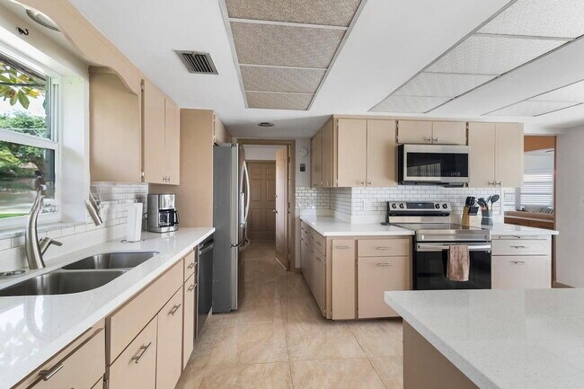 Foto del edificio - 1500 NW 45th St