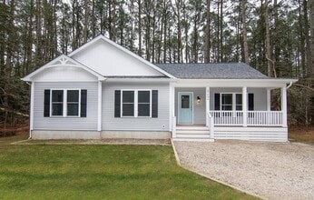 Building Photo - 37444 Castaway Dr