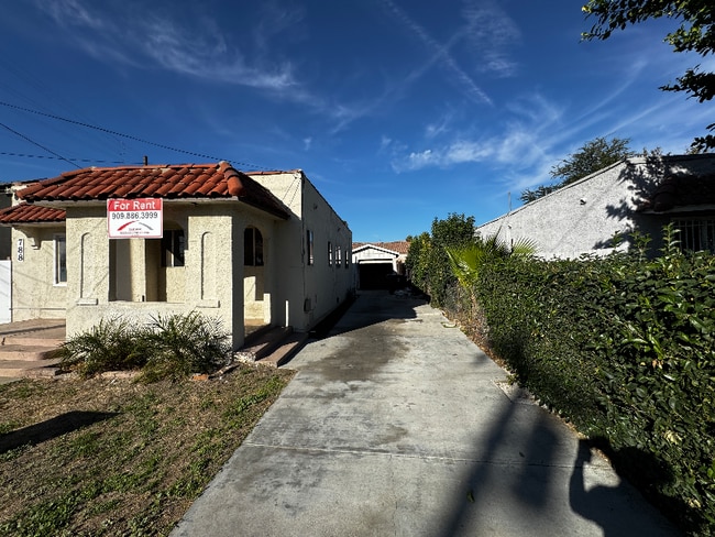 Photo - 788 W 13th St House