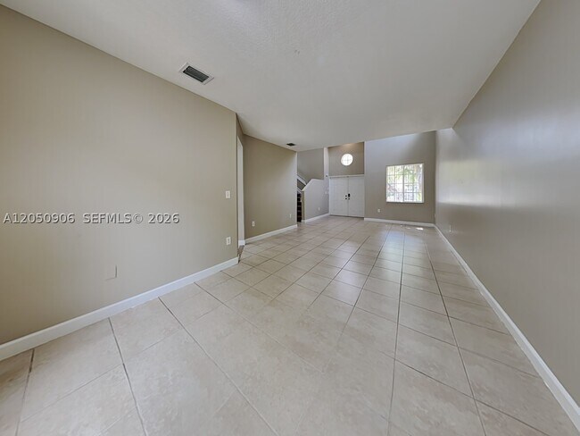 Foto del edificio - 16147 SW 143rd St