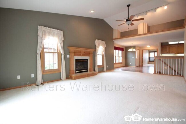Foto del edificio - 7144 Cody Dr