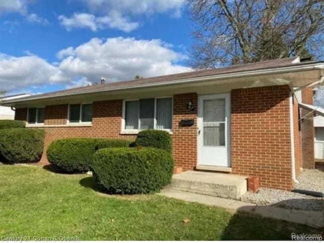 Photo - 467 S Marie St House