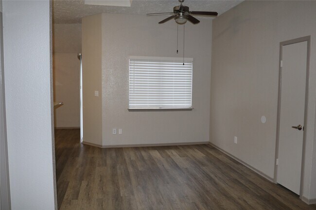 Foto del edificio - 11530 Ridge Run Dr