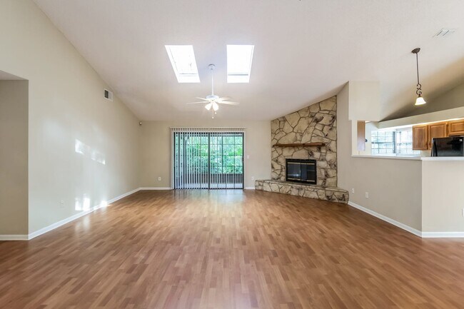 Building Photo - 4813 Wethersfield Pl W