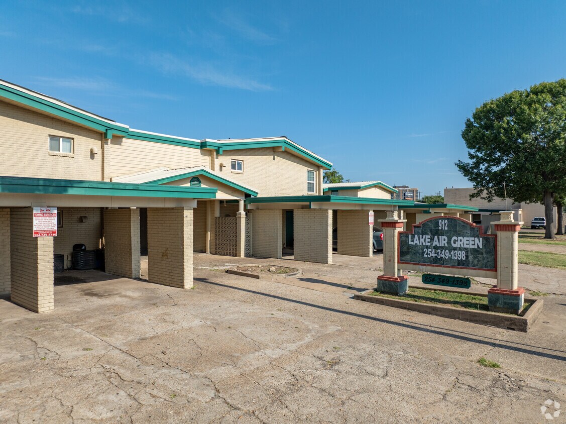 Foto principal - Lake Air Green Apartments