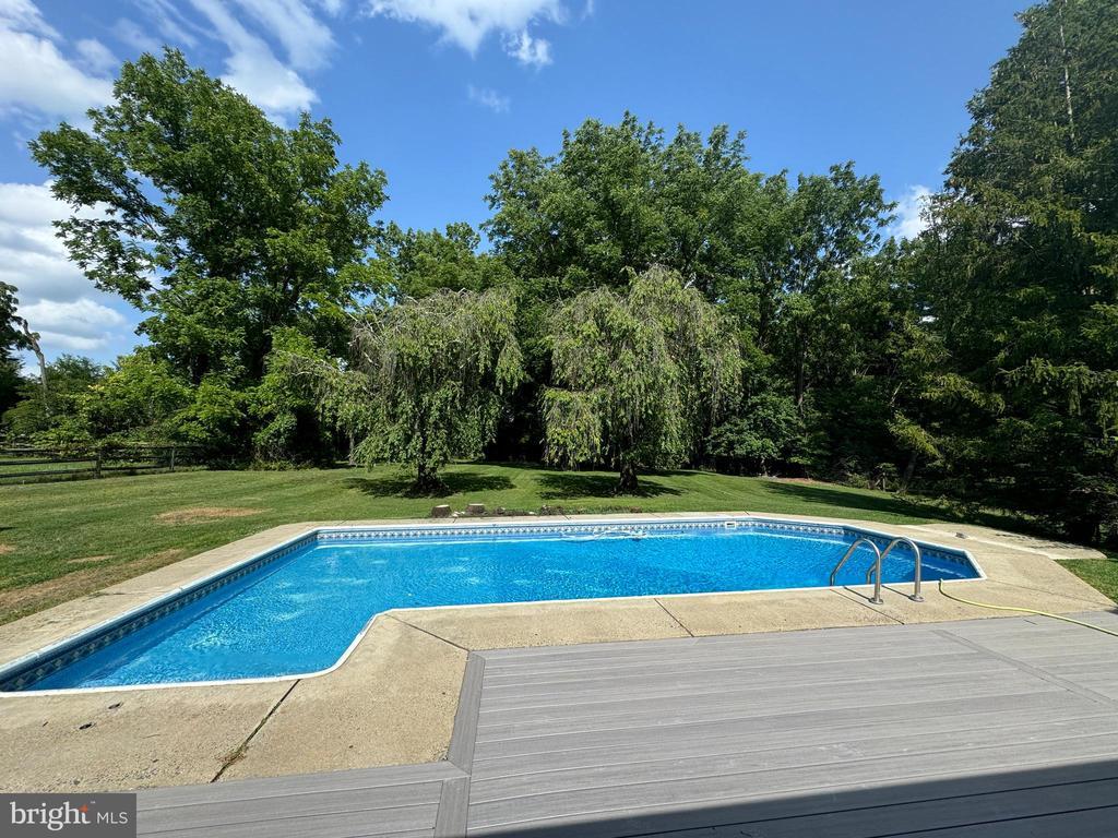 Primary Photo - 838 Richards Rd