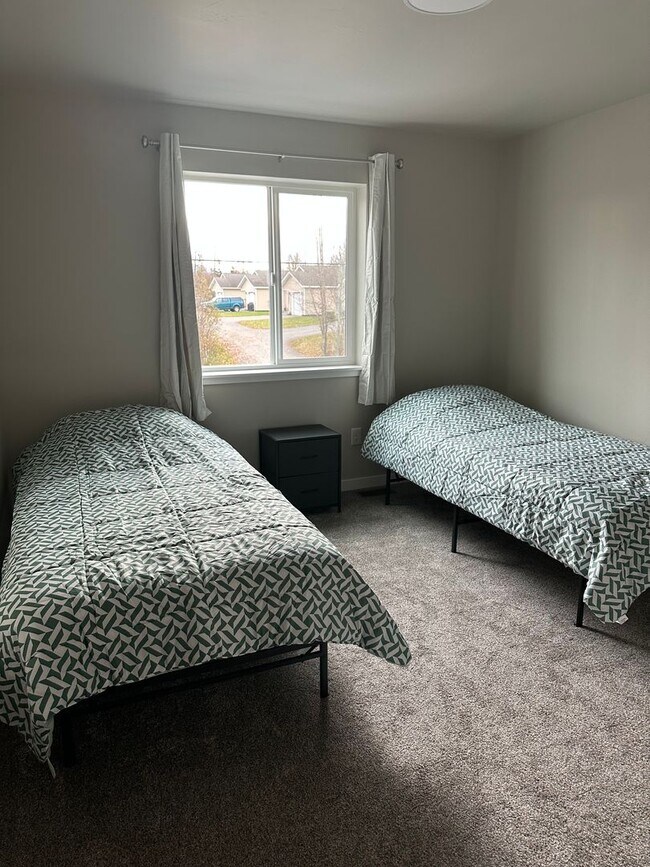 Foto del edificio - 2251 Ridgewood Dr