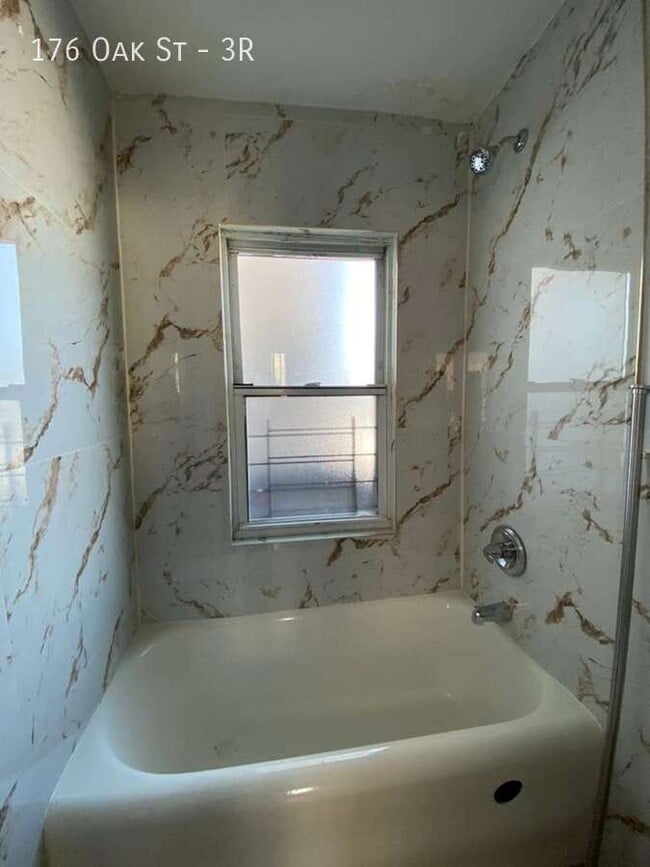 Photo - 176 Oak St Apartment