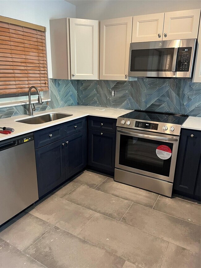 Foto del edificio - 9440 Live Oak Pl