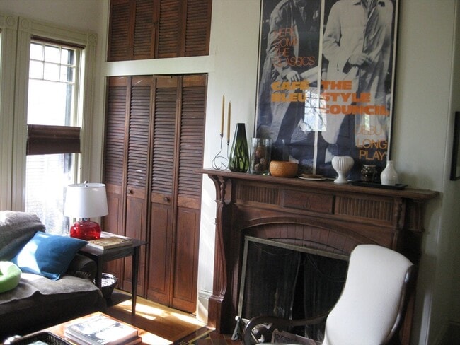 Foto del edificio - 123 Cushing Ave