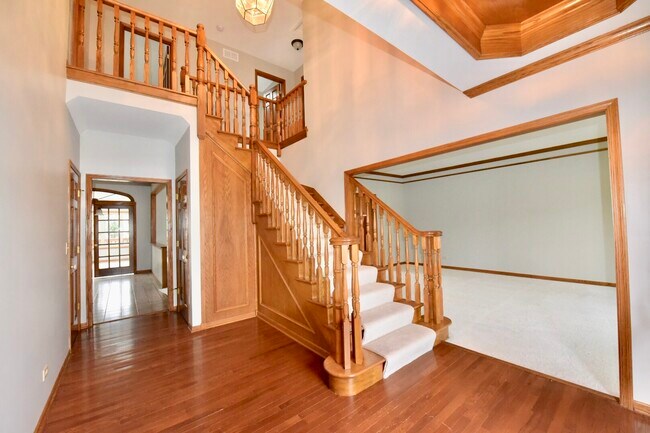 Building Photo - 1004 Sheringham Dr