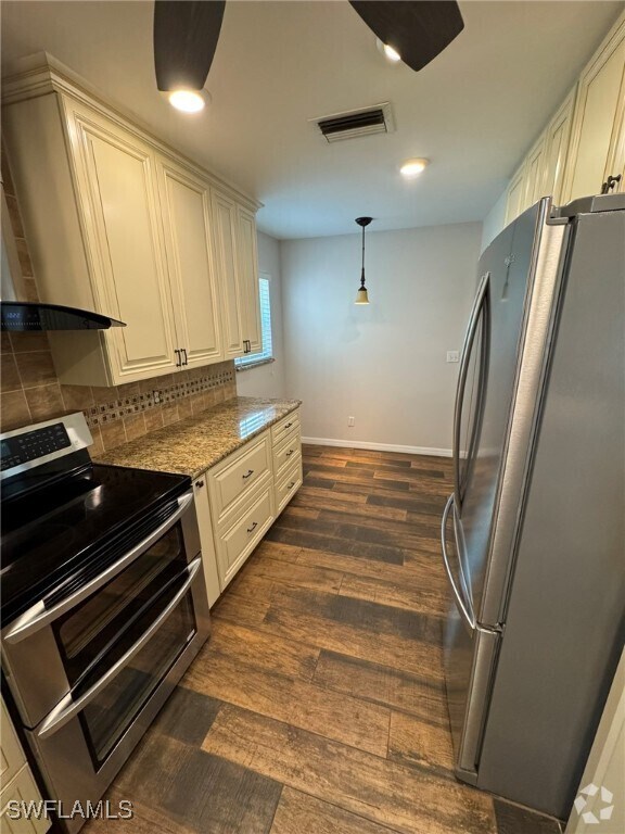 Building Photo - 25215 Golf Lake Cir
