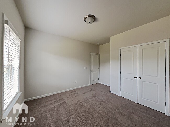 Building Photo - 190 Mahone Dr