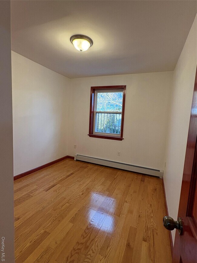 Foto del edificio - 61-40 148th St