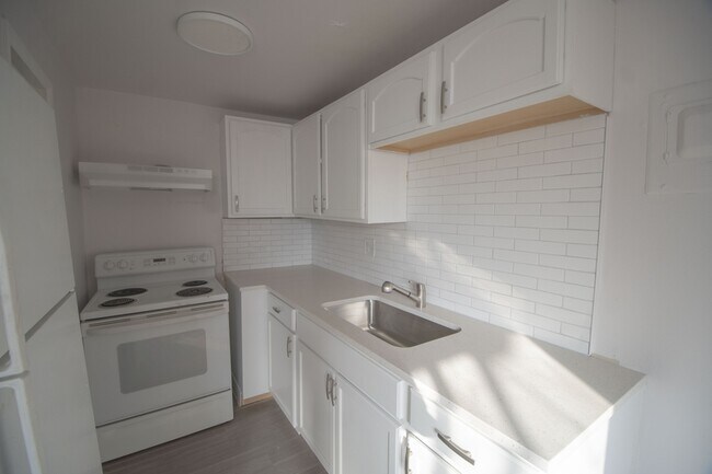 Foto del edificio - 2851 Eliot Cir