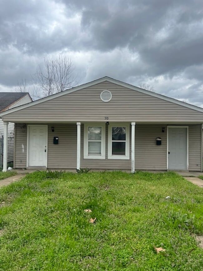 Building Photo - 310 Gannt St