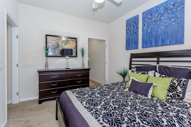1BR, 1BA - Ebel - The Lakes at Lionsgate Apartments