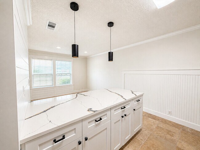 Foto del edificio - 7 Carol Ct