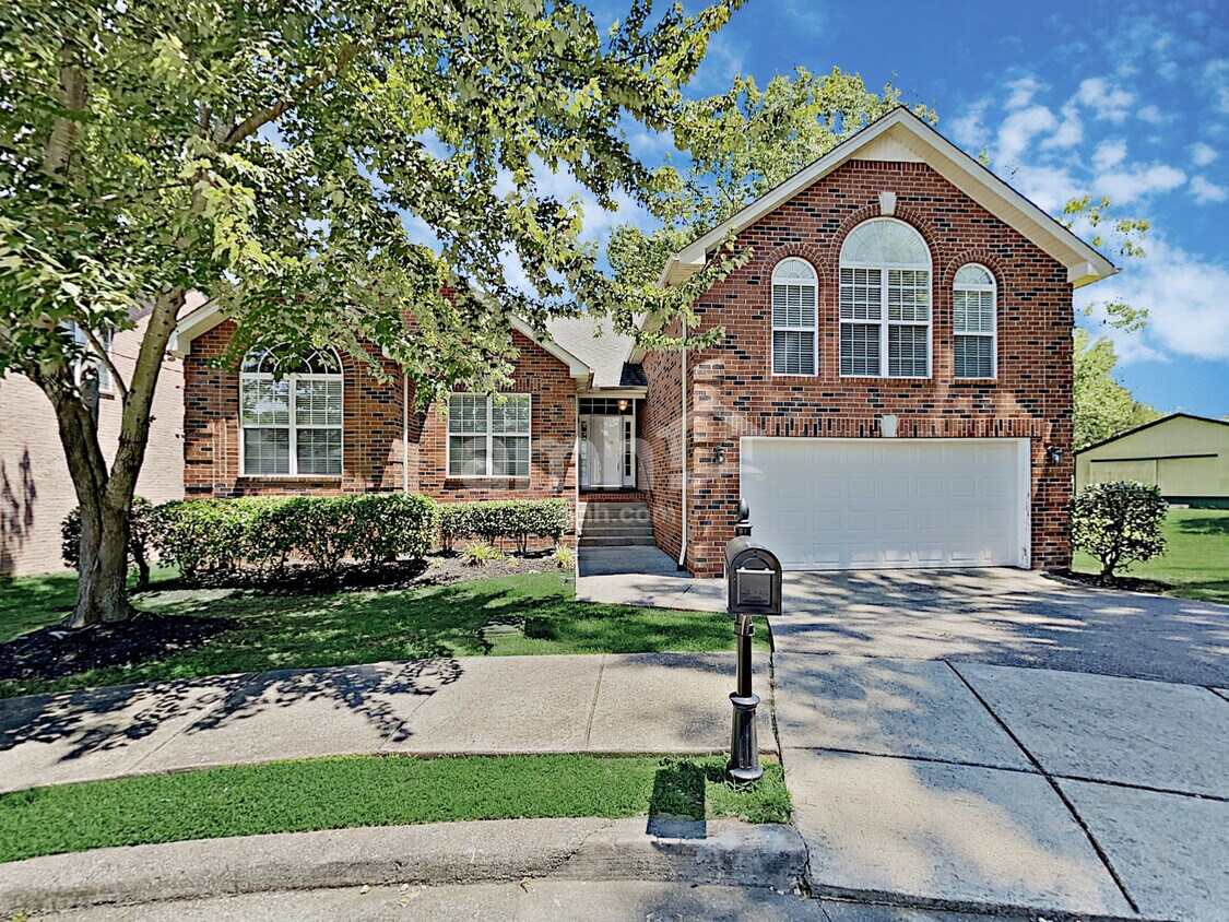 Foto principal - 7339 Smokey Hill Rd
