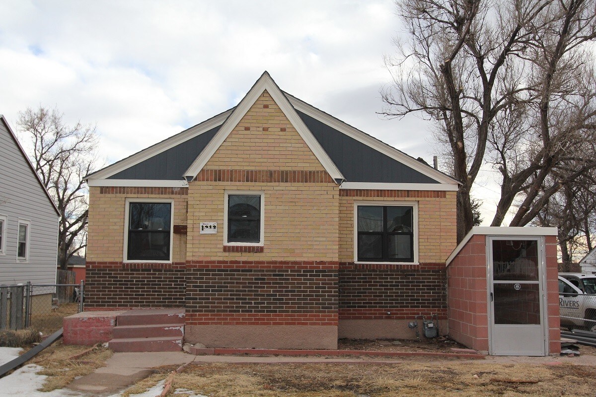 Front of house - 1713 E 20th St