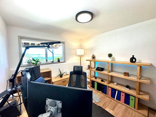 Building Photo - Rental with Views of Utsalady Bay and Mt B...