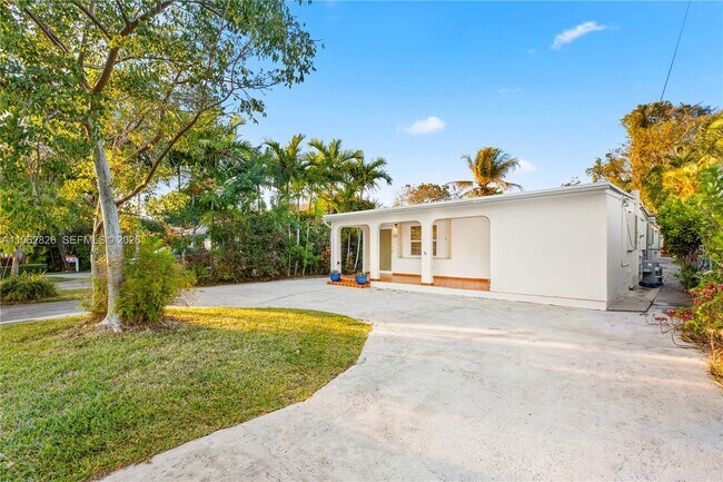 Foto del edificio - 6365 SW 33rd St