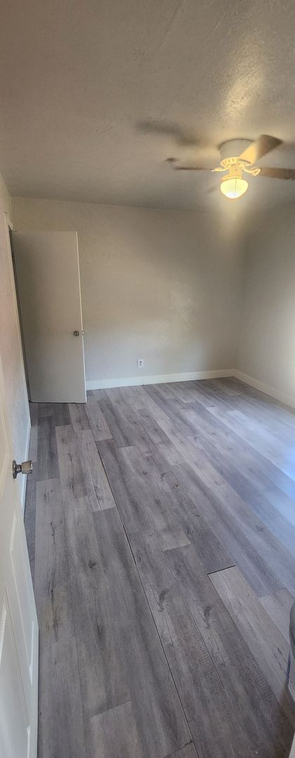 Building Photo - Newly renovated! $200 off First Full month...