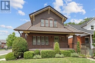 Building Photo - 394 Grove Ave