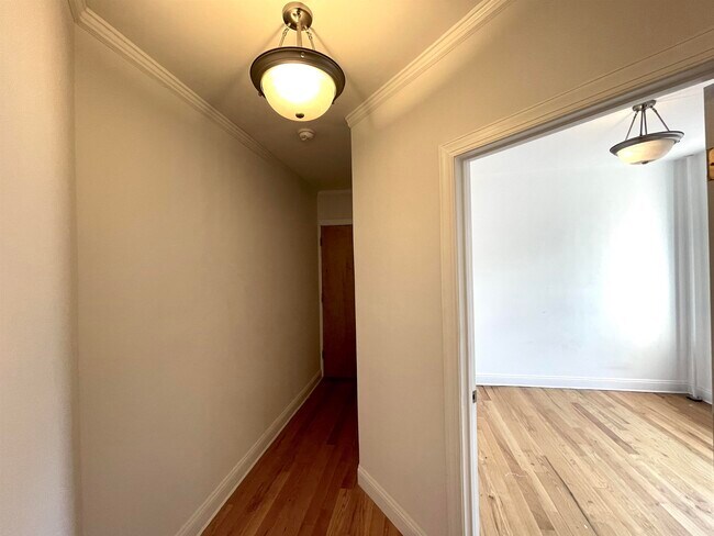 Foto del edificio - 2677 John F. Kennedy Blvd